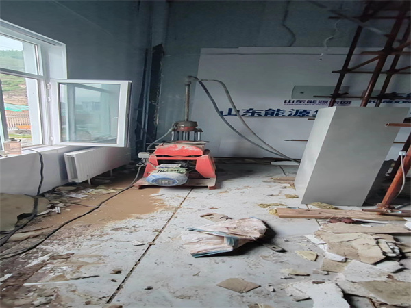 金安地基基础下沉墙体裂缝加固注浆顶升施工